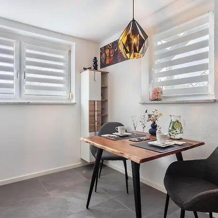 Wohlfuehlappartement Sonnenhalde شقة *